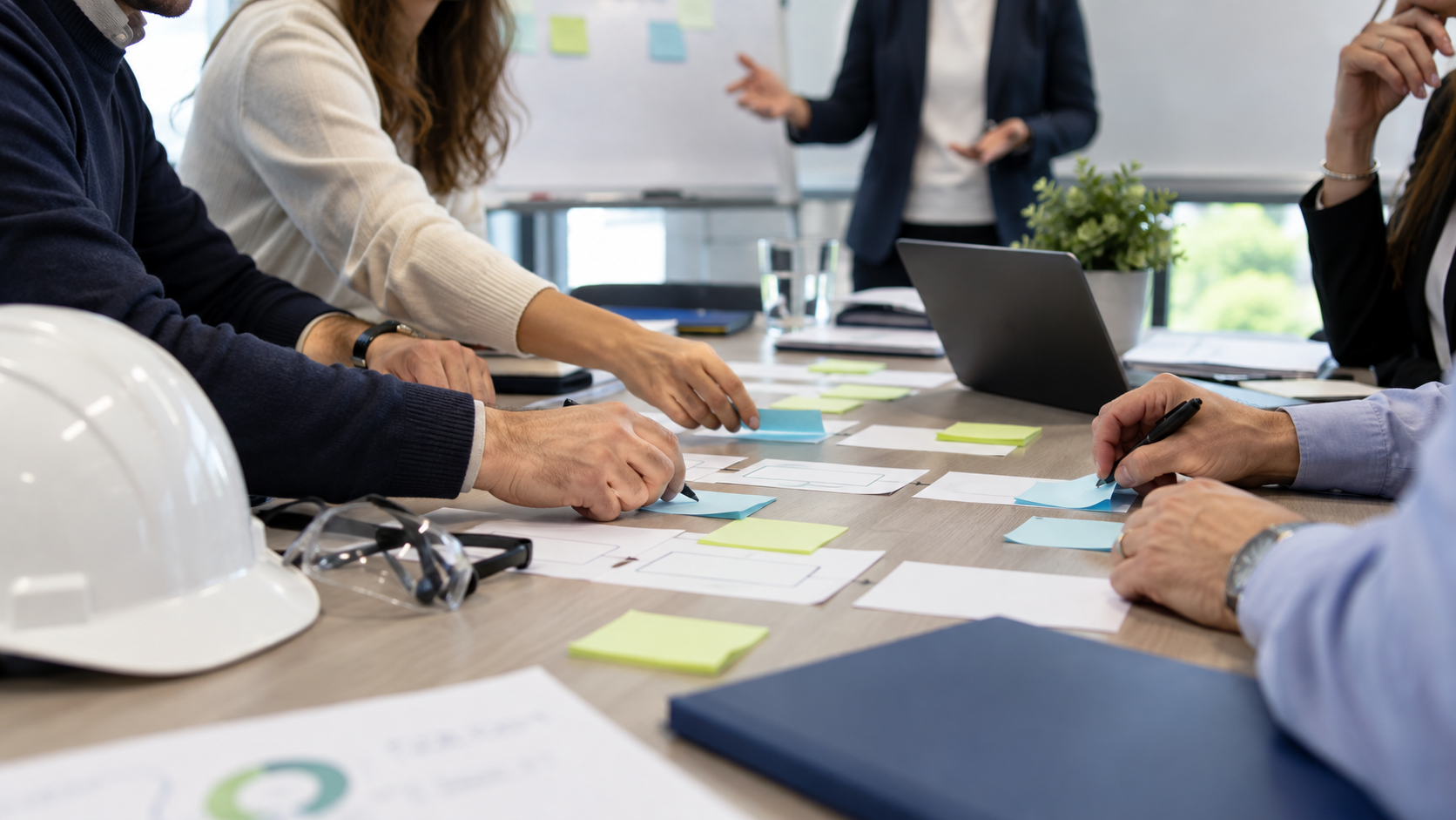 Équipe participant à un atelier collaboratif de formation QSE